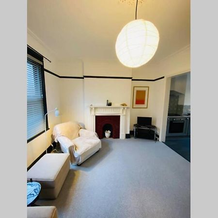 Beautiful First Floor Apartment in St Leonards Extérieur photo